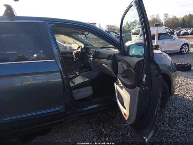 Honda PILOT LX 2016 5FNYF6H16GB006401 Image 5