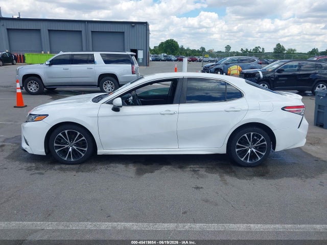 4T1B11HK8JU523919 Toyota CAMRY SE