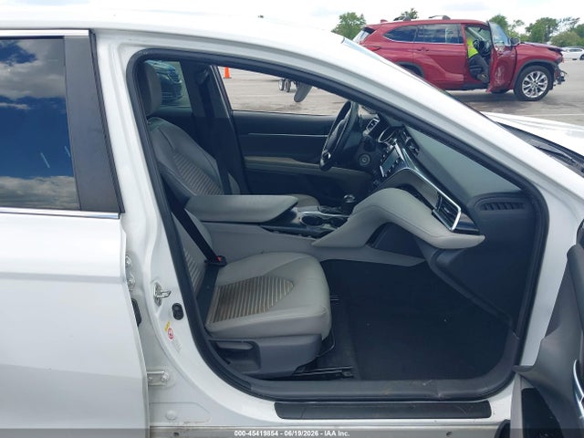4T1B11HK8JU523919 Toyota CAMRY SE