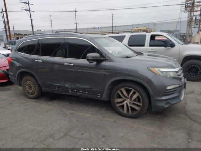 Honda Pilot Touring 2017 5FNYF5H99HB045579 Image 14