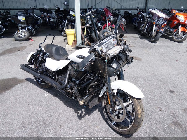 2025 1HD1KH711SB631745 головне зображення