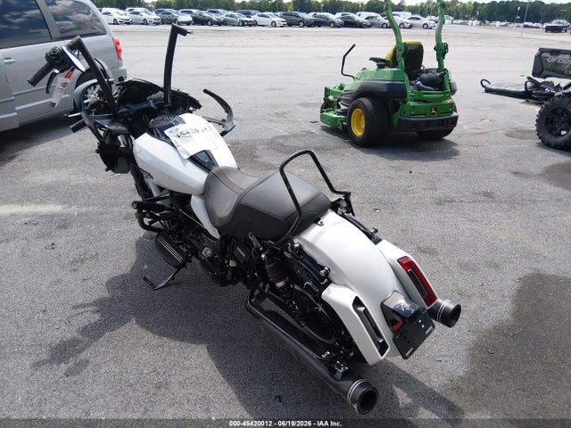 Harley-Davidson FLTRX 2025 1HD1KH711SB631745 Image 3