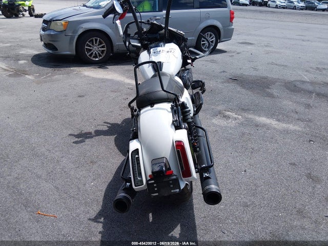 Harley-Davidson FLTRX 2025 1HD1KH711SB631745 Image 6