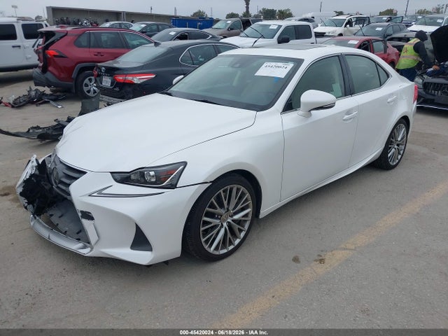 Lexus IS 200T 2017 JTHBA1D23H5050220 Image 2