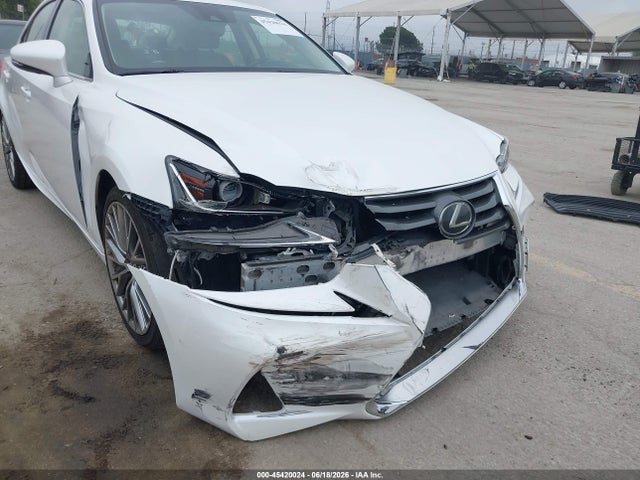 Lexus IS 200T 2017 JTHBA1D23H5050220 Image 6