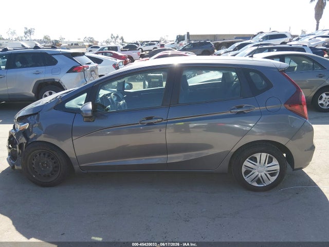 Honda FIT LX 2019 3HGGK5H47KM720023 Image 14