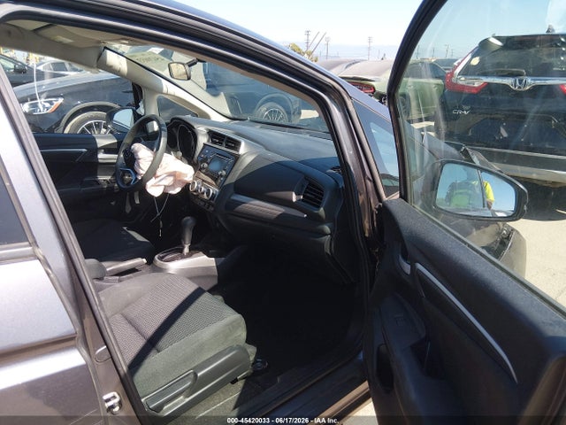 Honda FIT LX 2019 3HGGK5H47KM720023 Image 5