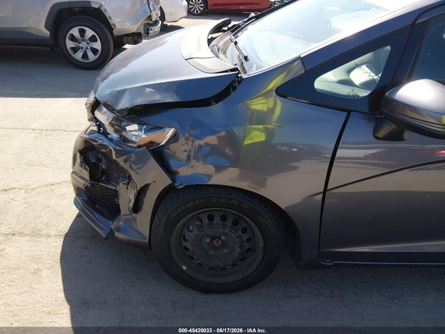 Honda FIT LX 2019 3HGGK5H47KM720023 Image 6