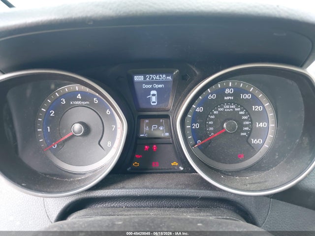 2013 Hyundai Elantra Gt მანქანა იყიდება აუქციონზე, vin: KMHD35LE0DU147104, აუქციონის ნომერი: 45420045