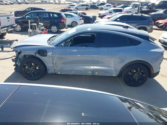 3FMTK1R44RMA08465 Ford Mustang Mach-e Select