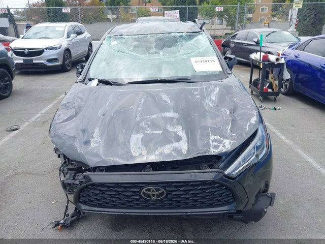 2024 Toyota Corolla Cross L მანქანა იყიდება აუქციონზე, vin: 7MUAAABG9RV109770, აუქციონის ნომერი: 45420118