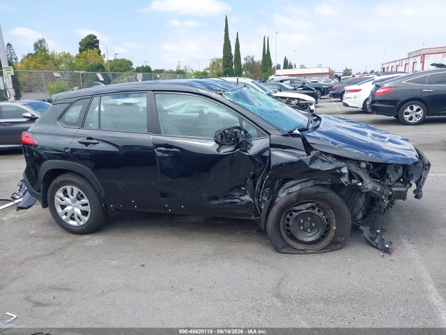 2024 Toyota Corolla Cross L მანქანა იყიდება აუქციონზე, vin: 7MUAAABG9RV109770, აუქციონის ნომერი: 45420118