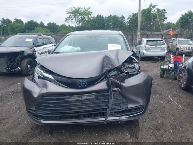 Toyota SIENNA LE 2021 5TDKRKECXMS056544 Image 6