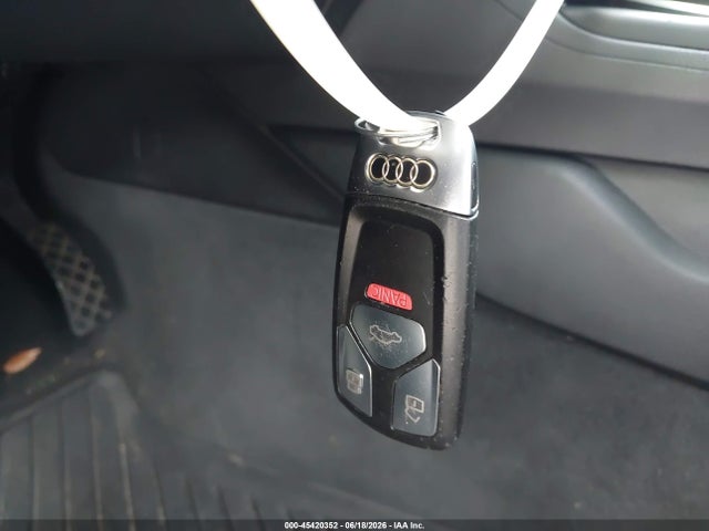 Audi A4 PREMIUM 2017 WAUGNAF47HN015896 Image 11