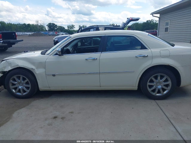 45420370 :رقم المزاد ، 2C3KA63H58H251487 vin ، 2008 Chrysler 300c Hemi مزاد بيع