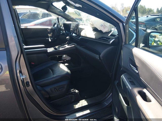 Toyota Sienna Xse 2021 5TDXRKEC9MS020527 Image 18