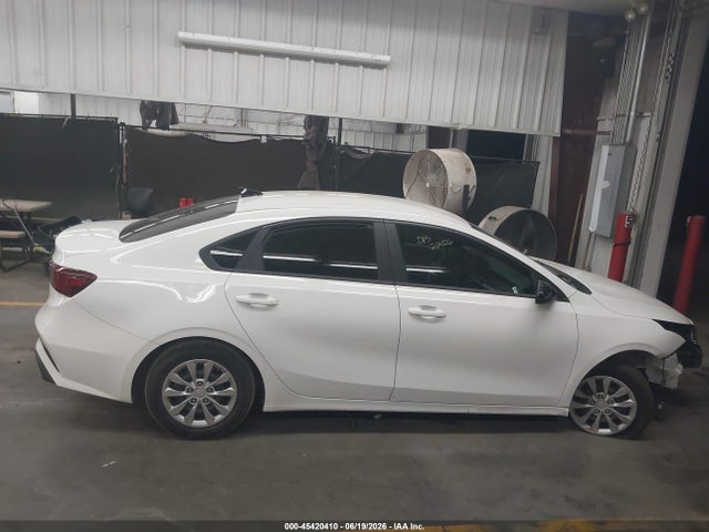 KIA FORTE LX 2024 3KPF24AD2RE750551 Image 13