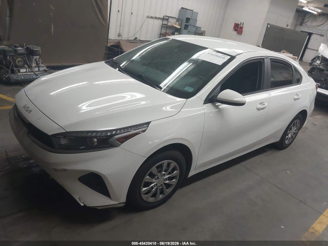 KIA FORTE LX 2024 3KPF24AD2RE750551 Image 2