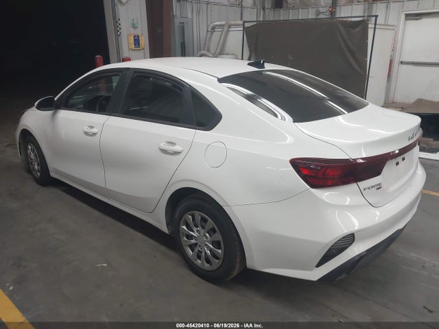 KIA FORTE LX 2024 3KPF24AD2RE750551 Image 3