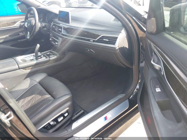WBA7E2C58GG548085 BMW 740I