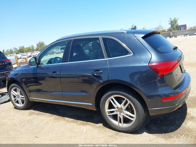 WA1LFAFP1EA041156 Audi Q5 2.0t Premium