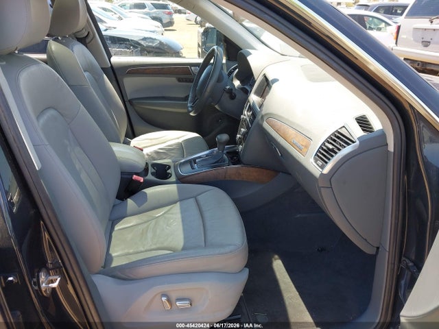 WA1LFAFP1EA041156 Audi Q5 2.0t Premium