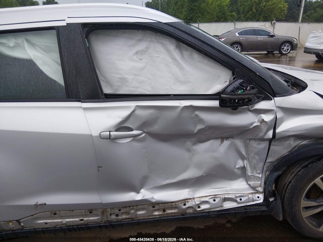 Nissan KICKS SR 2018 3N1CP5CU1JL507629 Image 6