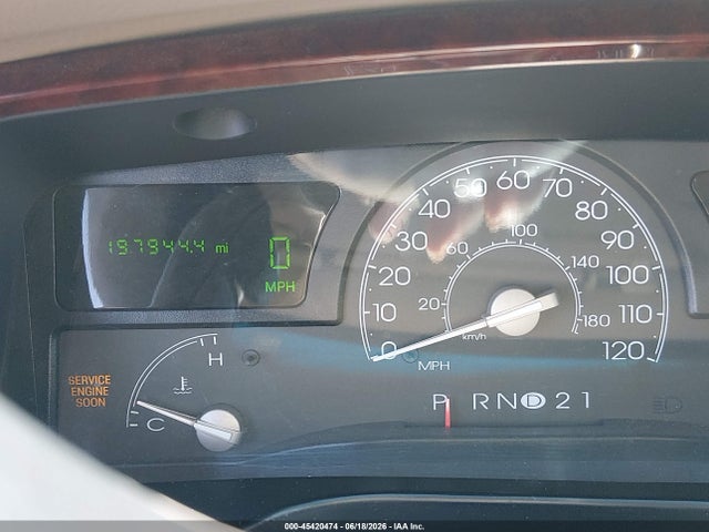 Auction sale of the 2004 Lincoln Town Car Signature, vin: 1LNHM81W54Y678061, lot number: 45420474