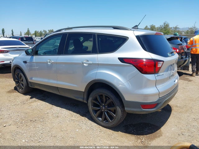 Ford ESCAPE SE 2019 1FMCU0GD5KUB80500 Image 3