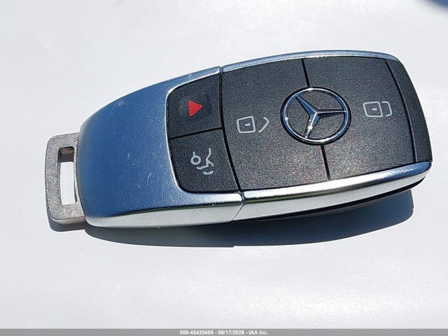 45420488 :رقم المزاد ، W1N0G8DB6NV386285 vin ، 2022 Mercedes-benz Glc 300 Suv مزاد بيع