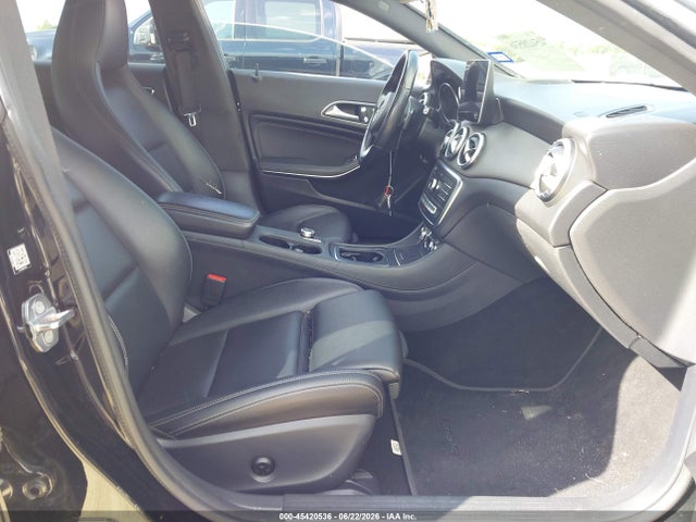 WDDSJ4EB0KN739842 Mercedes-Benz CLA 250