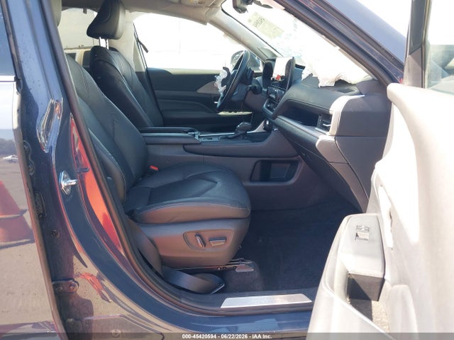 Toyota Grand Highlander Platinum 2024 5TDAAAB56RS068152 Image 5