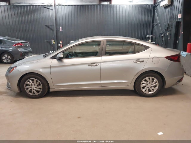 Hyundai ELANTRA SE 2020 5NPD74LF7LH613289 Image 16
