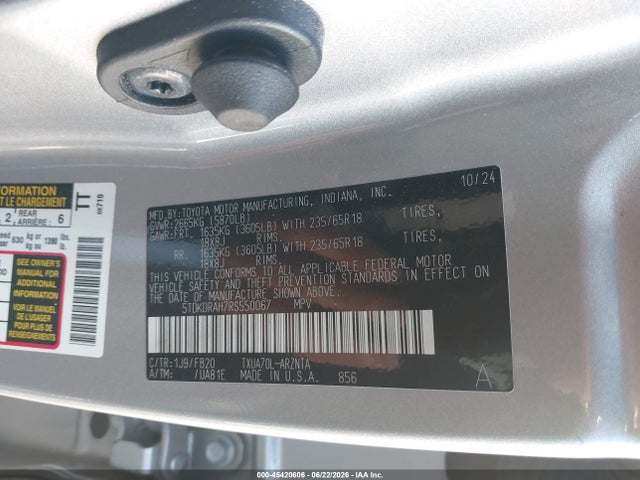 Toyota Highlander Le 2024 5TDKDRAH7RS550067 Image 9