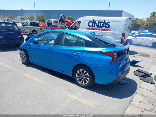 Toyota Prius Limited 2021 JTDKAMFU6M3130179 Image 3