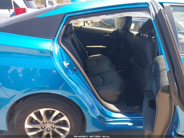 Toyota Prius Limited 2021 JTDKAMFU6M3130179 Image 8