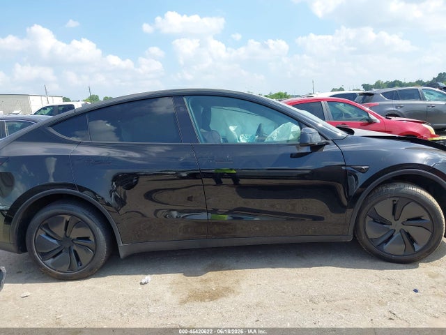 Tesla Model Y 2026 7SAYGDEDXTA690167 Image 12