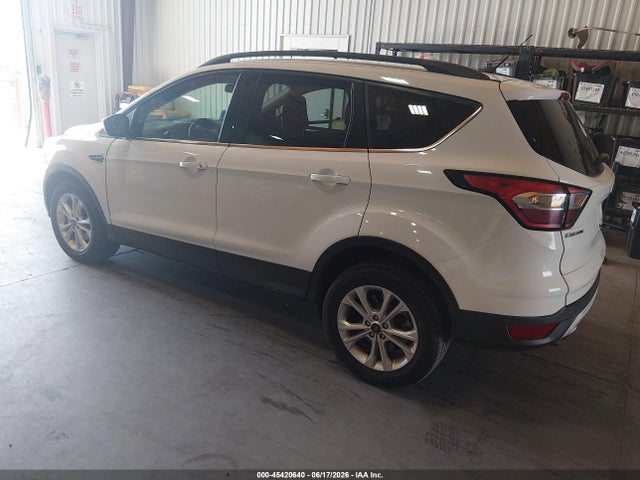 Ford ESCAPE SE 2018 1FMCU9GDXJUD08748 Image 3