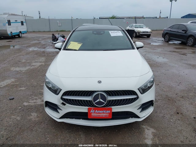 45420650 :رقم المزاد ، WDD3G4EB5KW017831 vin ، 2019 Mercedes-benz A 220 مزاد بيع