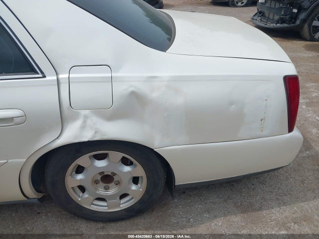 2000 Cadillac Deville Standard მანქანა იყიდება აუქციონზე, vin: 1G6KD57Y8YU330529, აუქციონის ნომერი: 45420663
