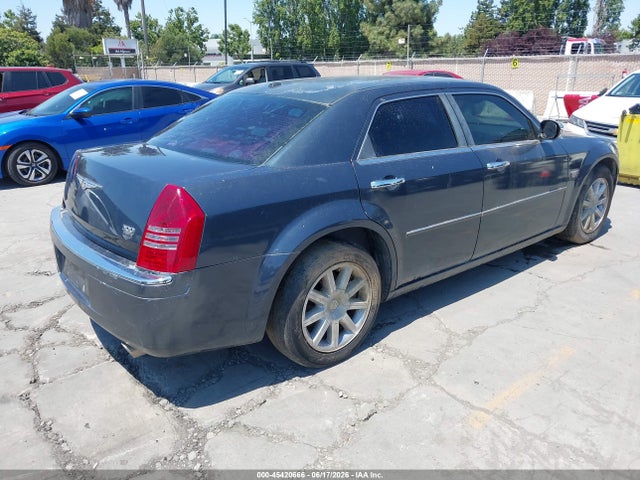 Продажа на аукционе авто 2007 Chrysler 300c, vin: 2C3KA63H17H697912, номер лота: 45420666