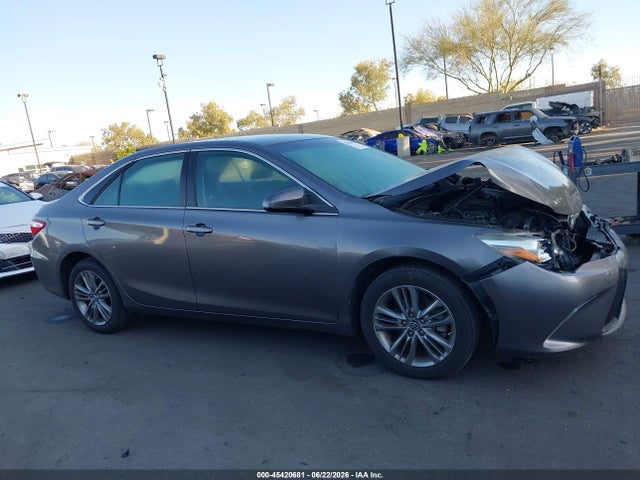 4T1BF1FK2HU801082 Toyota CAMRY SE