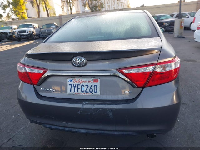 4T1BF1FK2HU801082 Toyota CAMRY SE