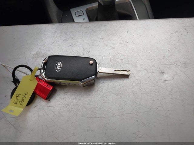 KIA Forte Lxs 2019 3KPF24AD6KE061277 Image 11