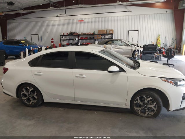 KIA Forte Lxs 2019 3KPF24AD6KE061277 Image 13