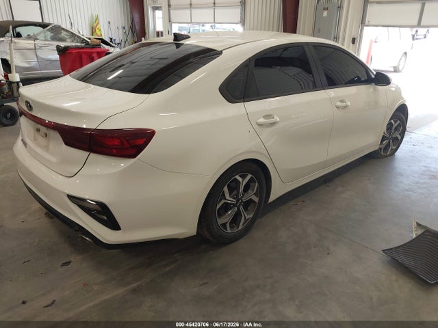 KIA Forte Lxs 2019 3KPF24AD6KE061277 Image 4