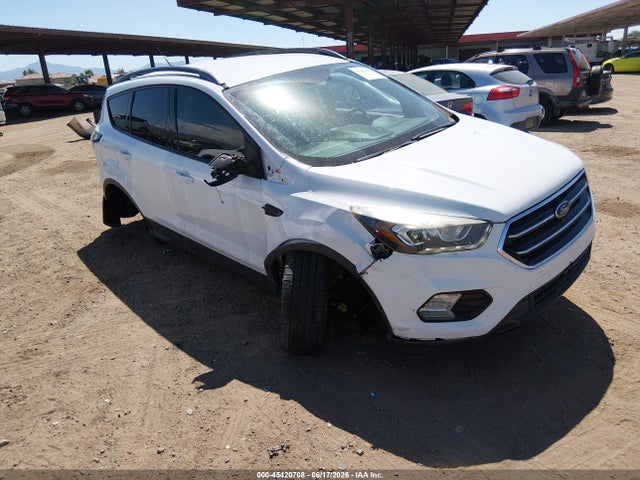 Ford ESCAPE SE 2017 1FMCU9G90HUE37040 Image 1