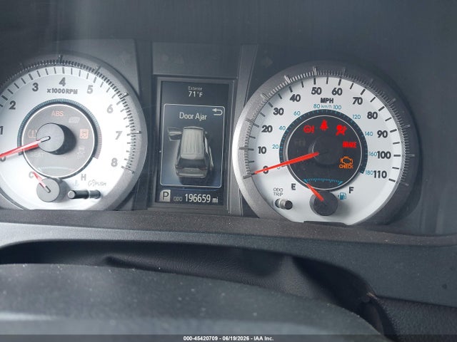 5TDXK3DC3FS565220 Toyota Sienna Se 8 Passenger