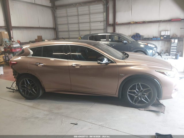 45420713 :رقم المزاد ، SJKCH5CP3HA016787 vin ، 2017 Infiniti Qx30 Sport مزاد بيع