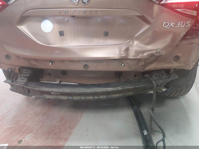 45420713 :رقم المزاد ، SJKCH5CP3HA016787 vin ، 2017 Infiniti Qx30 Sport مزاد بيع